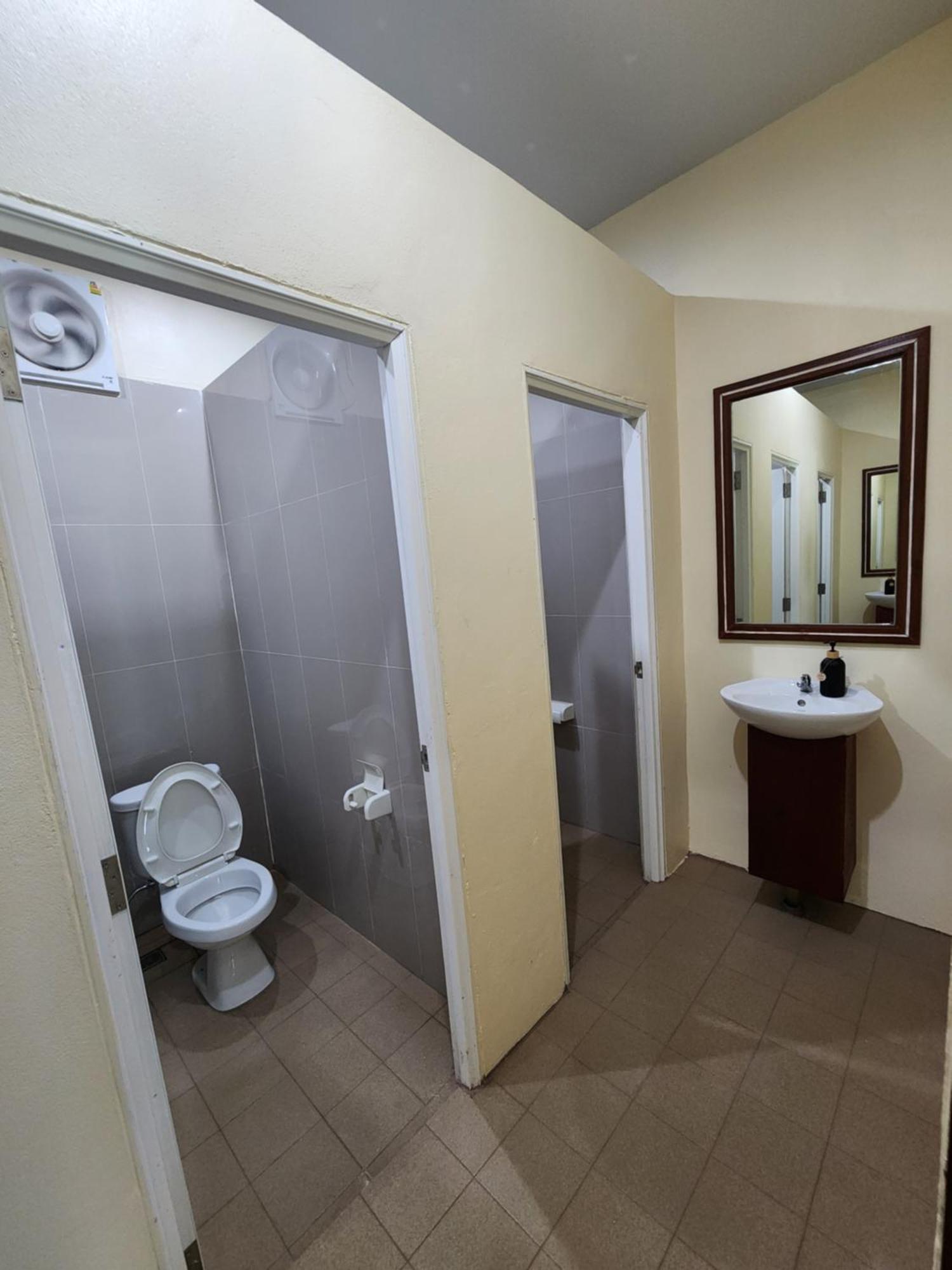 Skypearl Guesthouse & Pub Тау Экстерьер фото